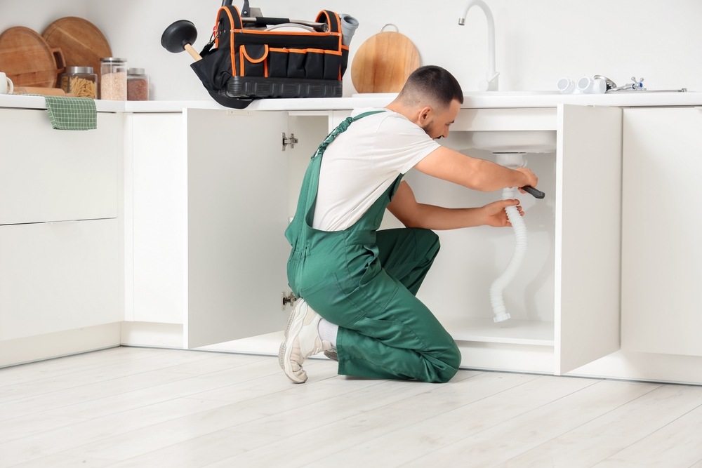 Signs You Need Professional Drain Cleaning Before a Small Clog Gets Worse